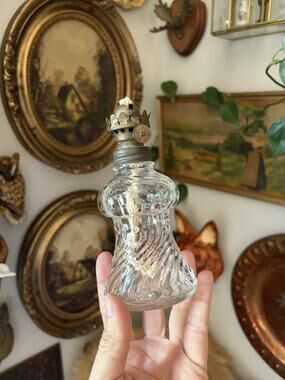 Vintage Mini Glass Oil Lamp P&A Mfg Acorn Small Oil Lamp Swirl Pattern